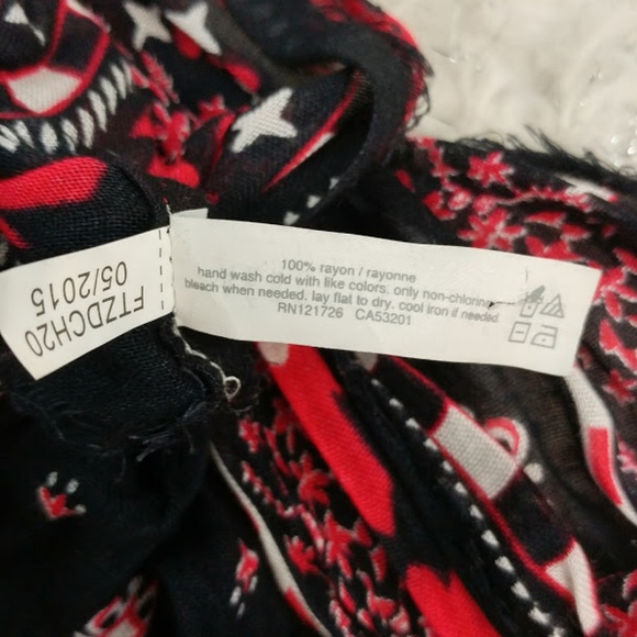 Aeropostale Black Red White Infinity Scarf - Picture 5 of 6